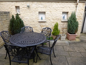 Private courtyard